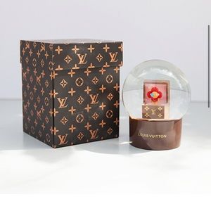 🎊HOST PICK🎊Snow Globe Louis Vuitton Treasure Box
